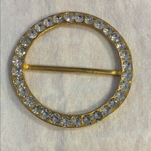 Gold tone and Crystal Round Metal Belt Buckle Slider Scarf Clip